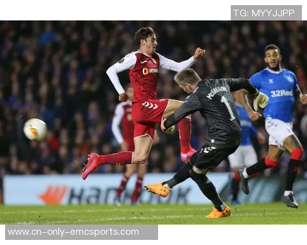 2003年8月6日里斯本竞技与曼联的经典对决回顾与赛后分析