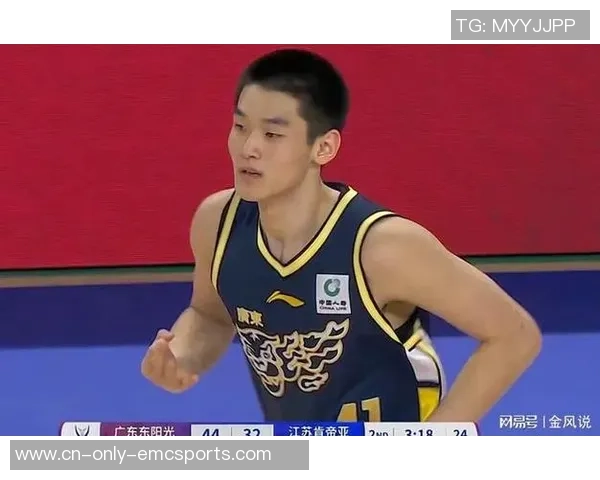 杜锋：4天4场竞赛对球队体能检测大 期望王洪泽能逾越自己